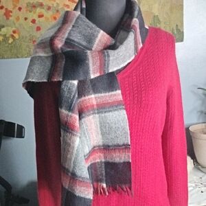 100% Lambswool Black Red Grey Plaid Scarf